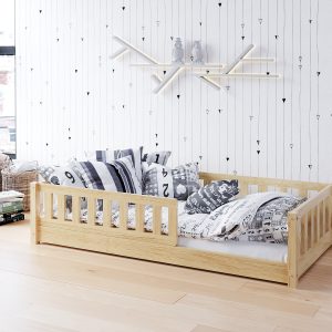 standard sosna Łóżeczko dziecięce z szufladą i dodatkową powierzchnią do spania - w kolorze biały, szarym i sosnowym.