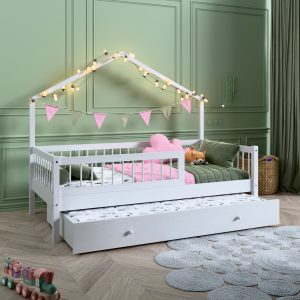 Łóżko domek dla dwulatka, trzylatka i czterolatka z barierkami. Łóżeczko domek dla chłopca i dziewczynki, białe z dodatkowym spaniem.